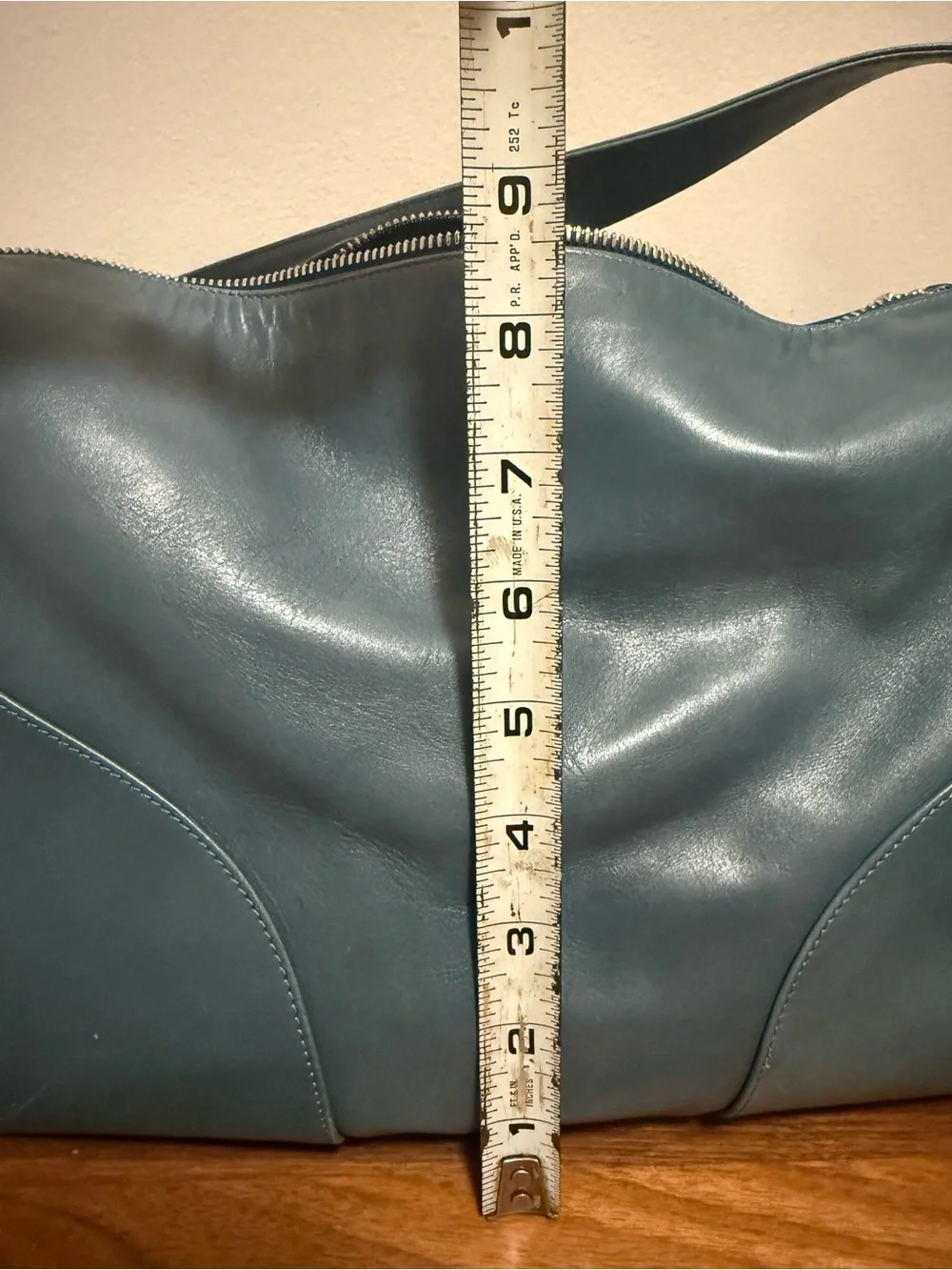 Made in Italy Bally Teal Leather hobo Shoulder Bag